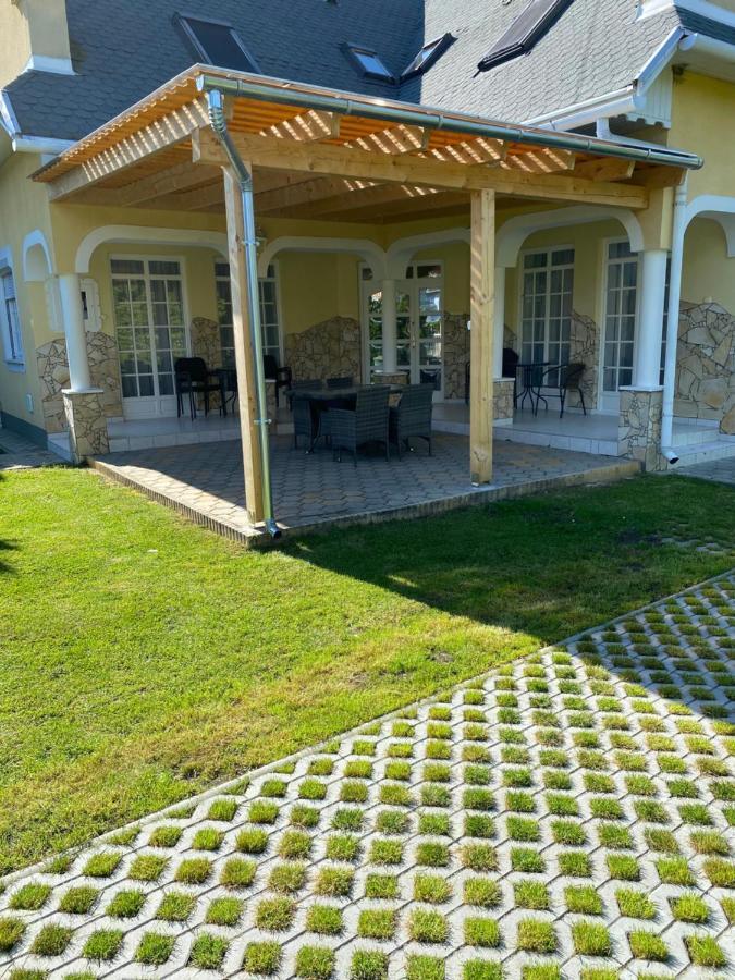 Pacsirta Apartman Lenti Bagian luar foto