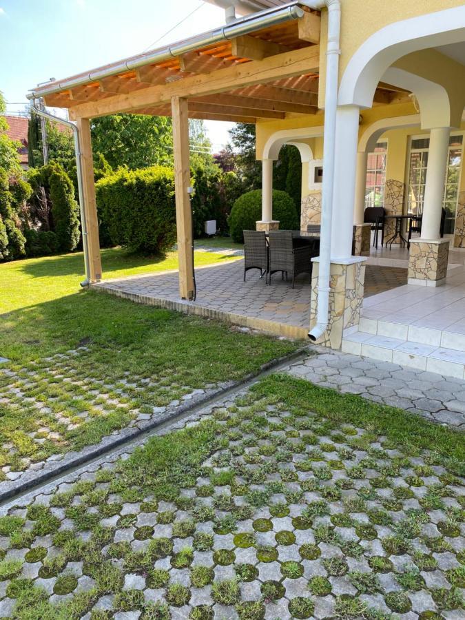 Pacsirta Apartman Lenti Bagian luar foto