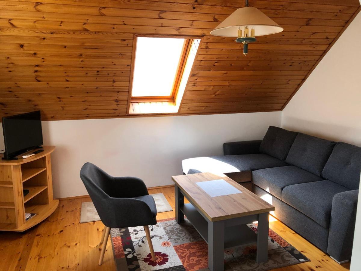 Pacsirta Apartman Lenti Bagian luar foto