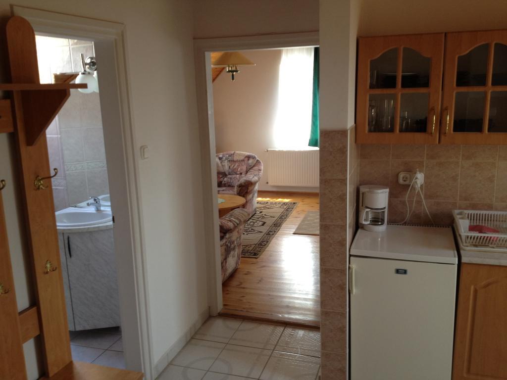 Pacsirta Apartman Lenti Ruang foto